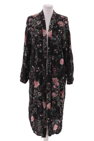 Narzutka kimono w kwiaty - Czarna