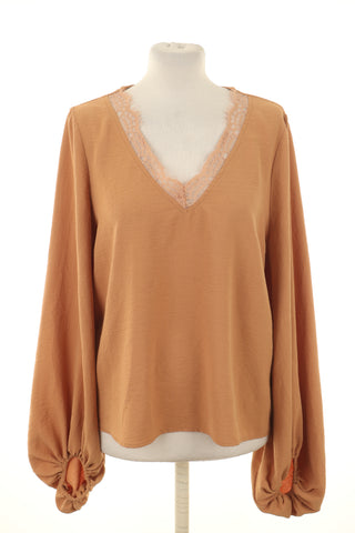 Béžová halenka